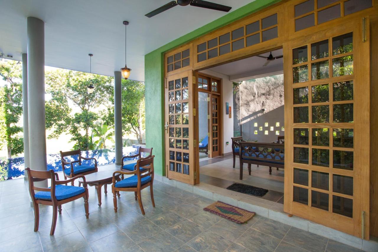 Barefoot Bungalow Hikka Хиккадува Экстерьер фото
