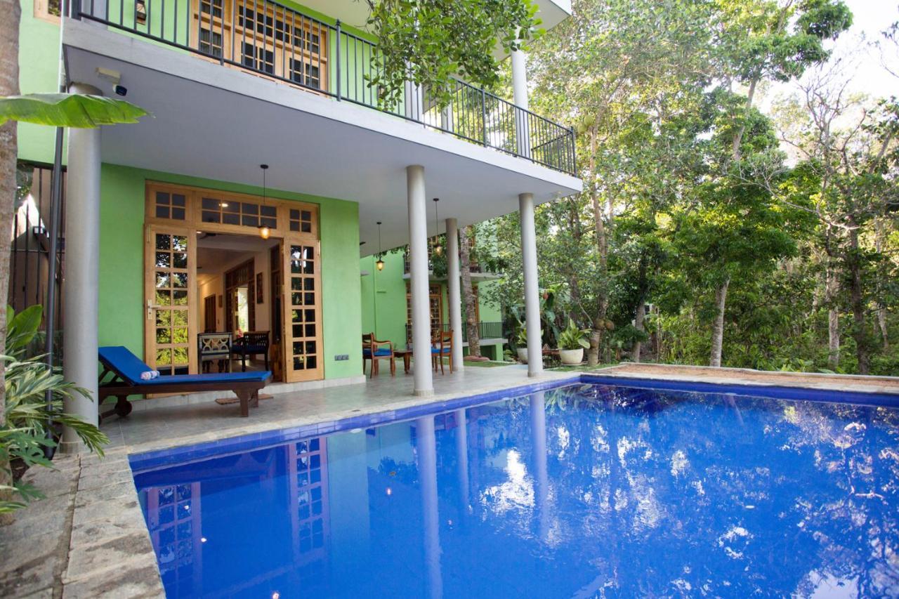 Barefoot Bungalow Hikka Хиккадува Экстерьер фото